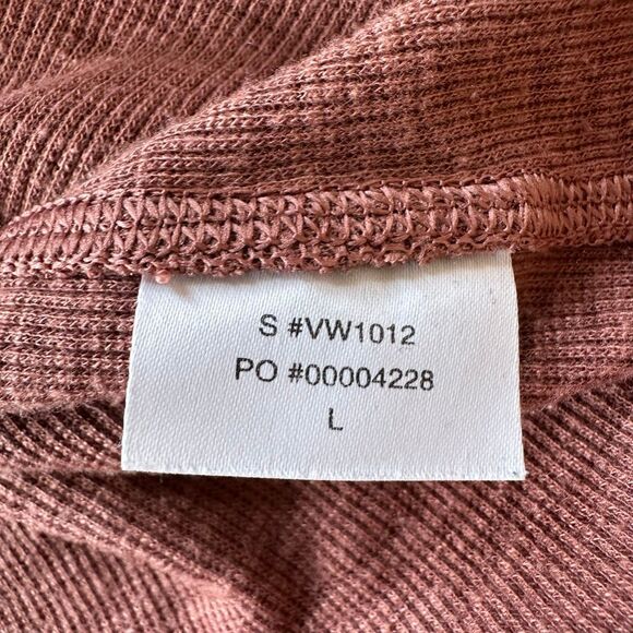 Vuori Sunrise High Neck Tank Top in Hazelnut Size L - Picture 6 of 6
